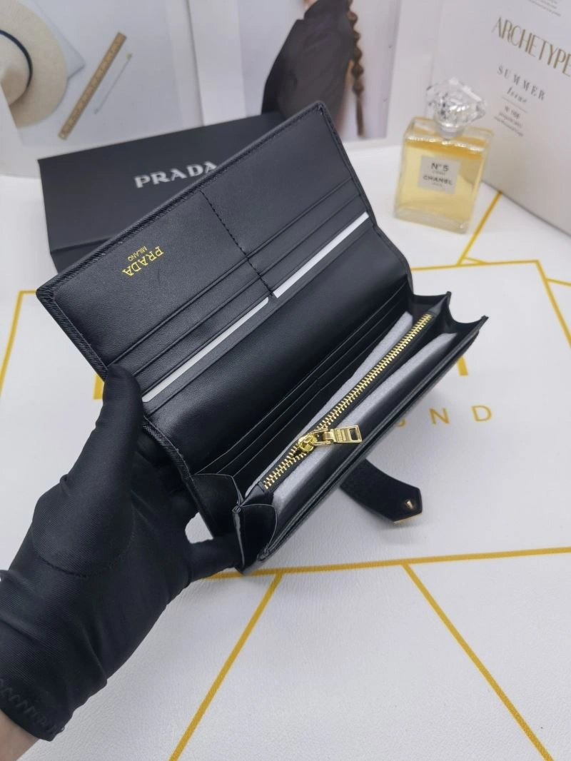 Prada Wallets Purse RelaxedFit 85811