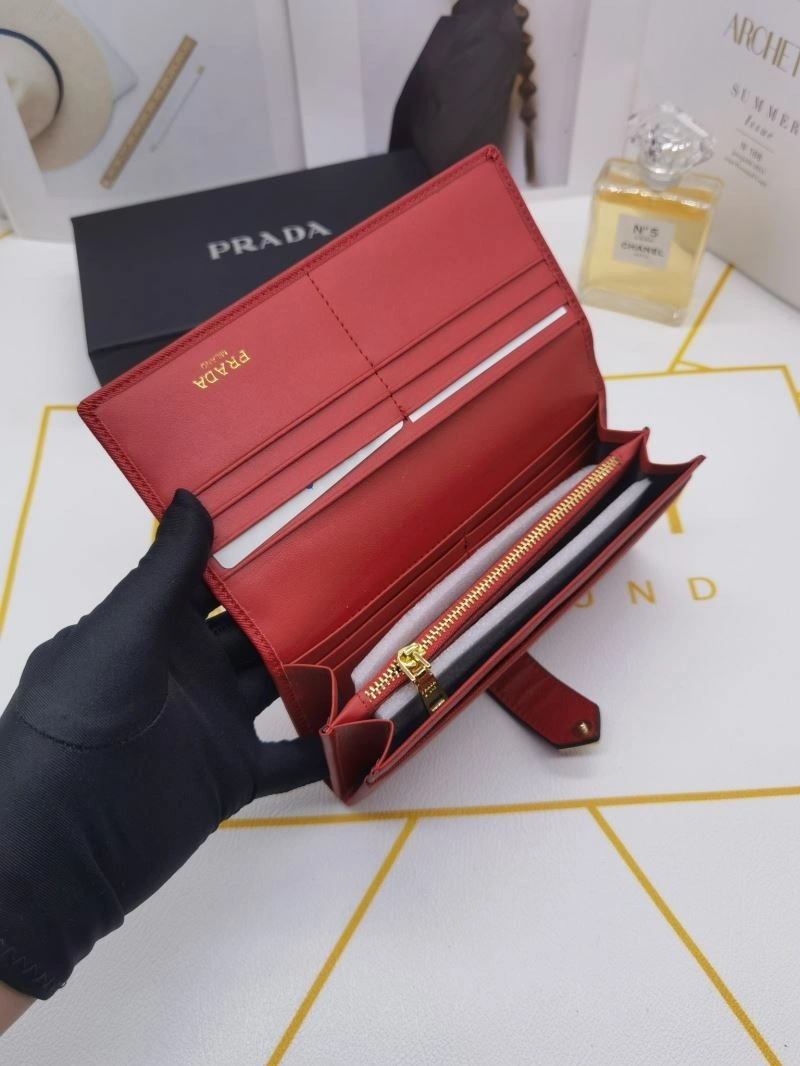Prada Wallets Purse Youthful 85808