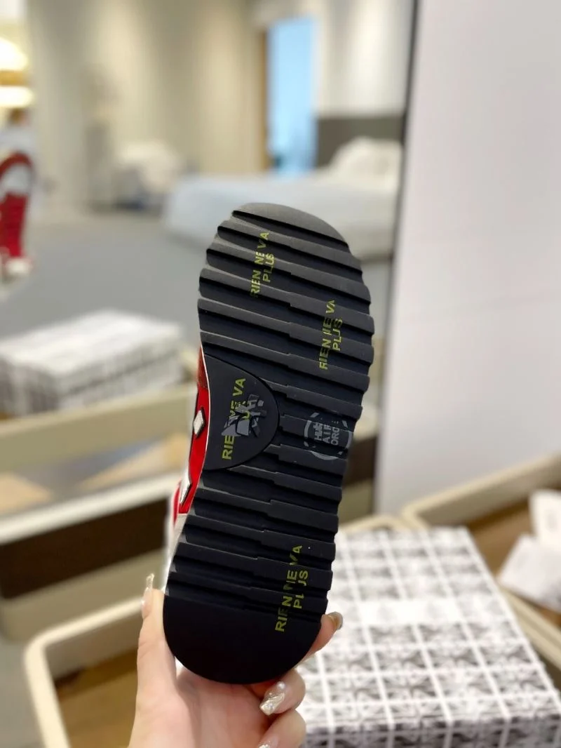 ModernLook Premiata Shoes 9175