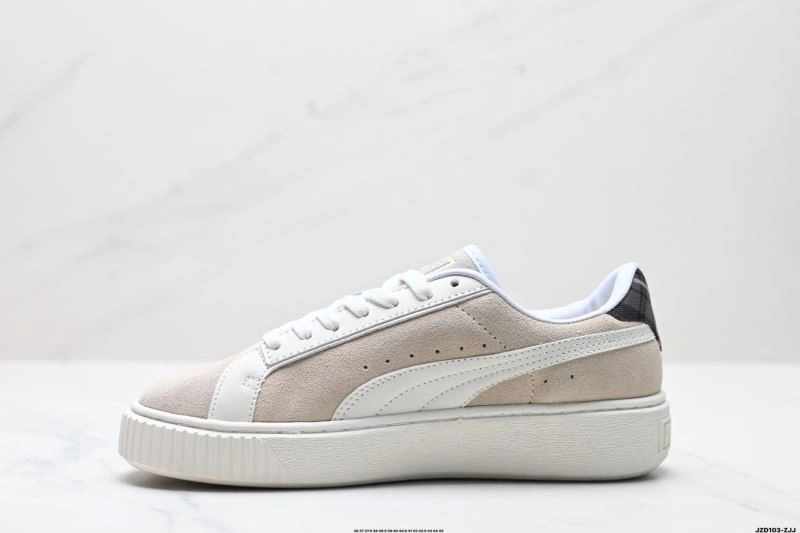 Sleek Puma Shoes 3033