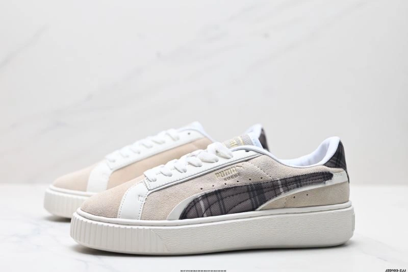 Sleek Puma Shoes 3033