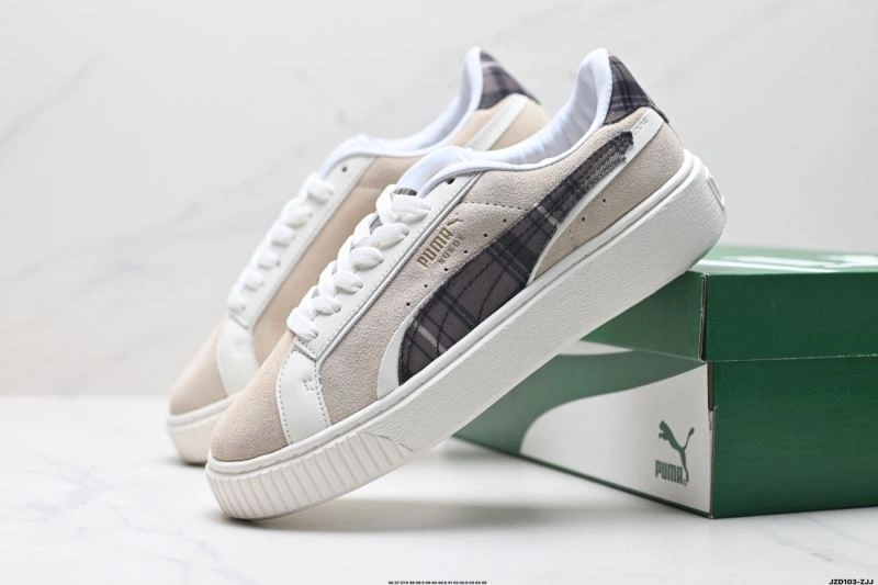 Sleek Puma Shoes 3033