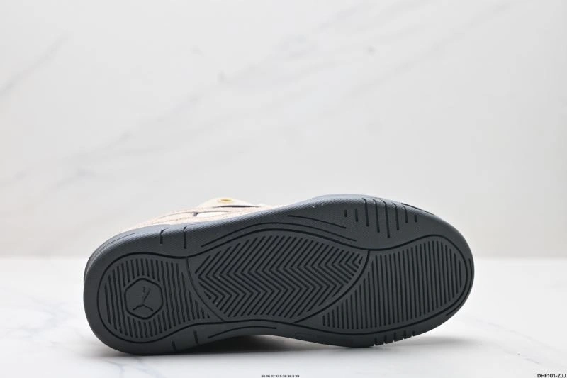 Fashionable Puma Shoes 3032