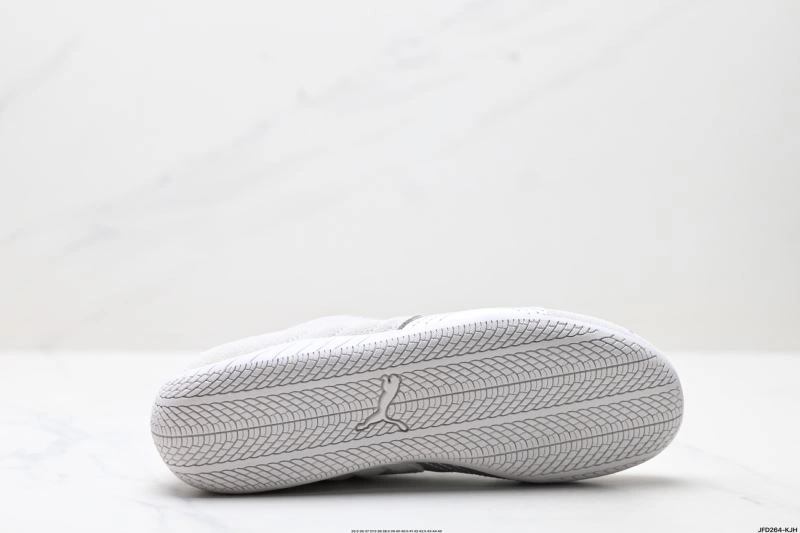 Tailored Puma Shoes 2953