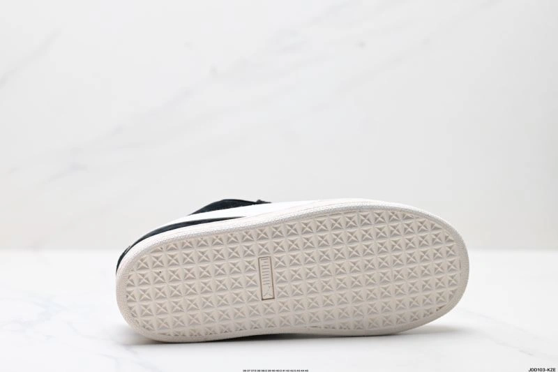 Stretchable Puma Shoes 1879
