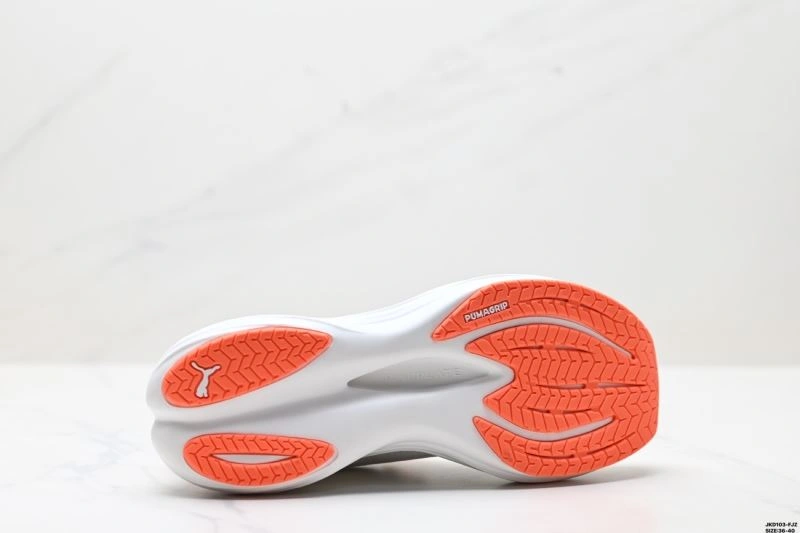 Sleek Puma Shoes 1815
