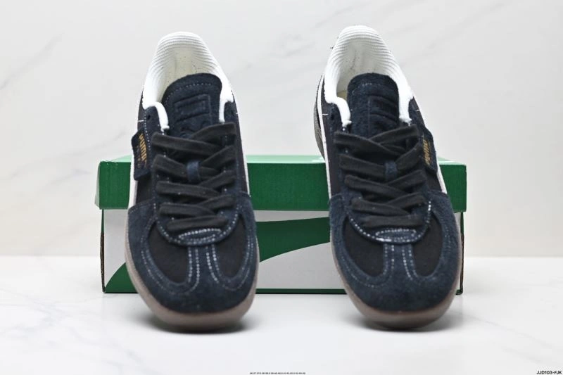 Lightweight Puma Shoes 1795
