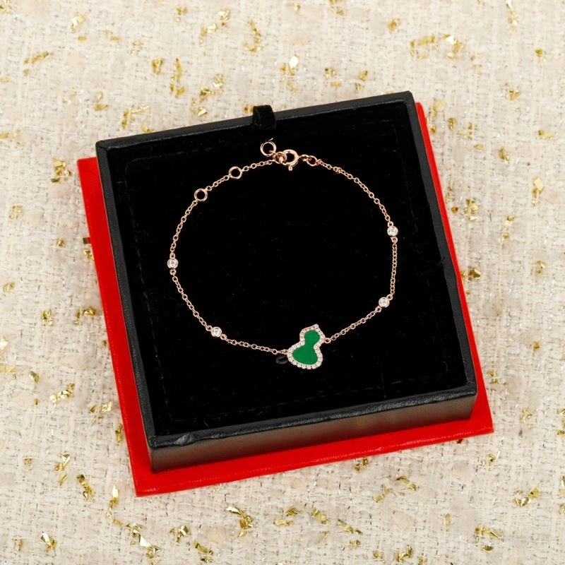 Elegant Qeelin Bracelets 214123
