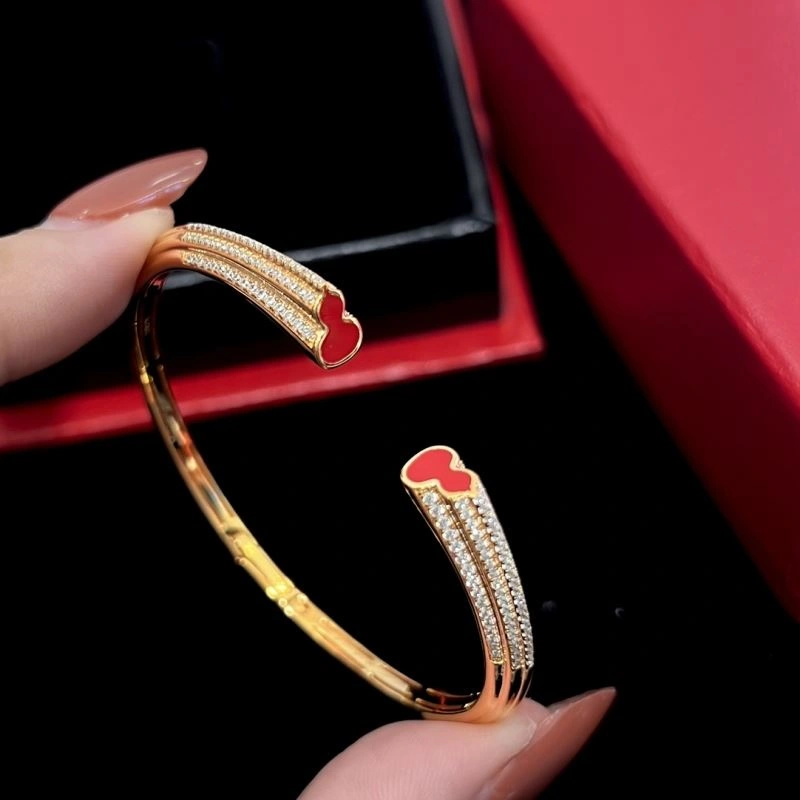 Qeelin Bracelets Comfortable 212839