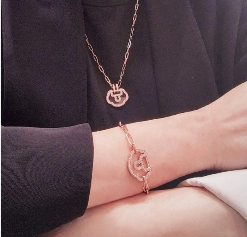 Seasonal Qeelin Bracelets 211738