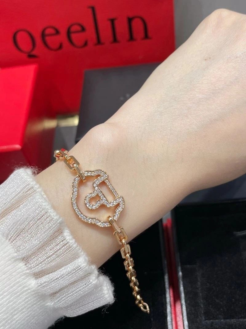 Seasonal Qeelin Bracelets 211738