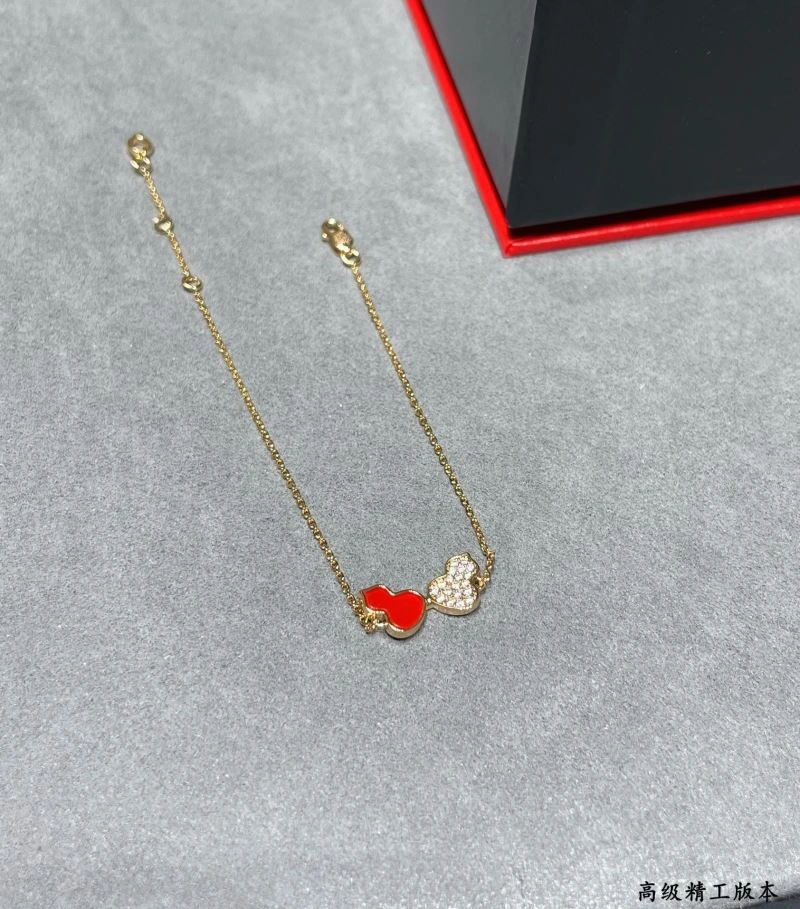 Versatile Qeelin Bracelets 211739
