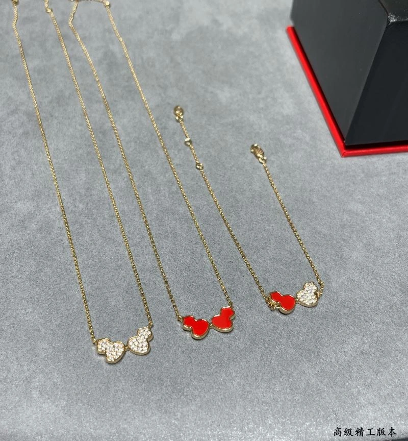 Versatile Qeelin Bracelets 211739