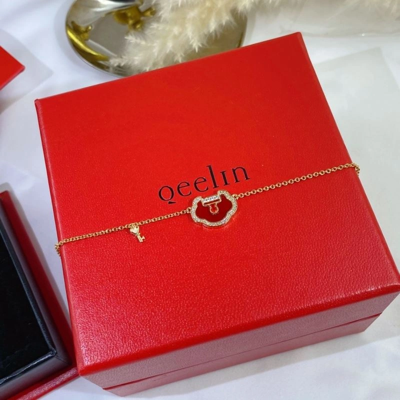 RelaxedFit Qeelin Bracelets 211737