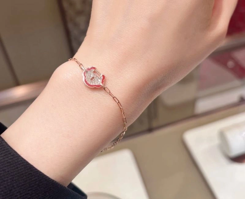 Versatile Qeelin Bracelets 211728