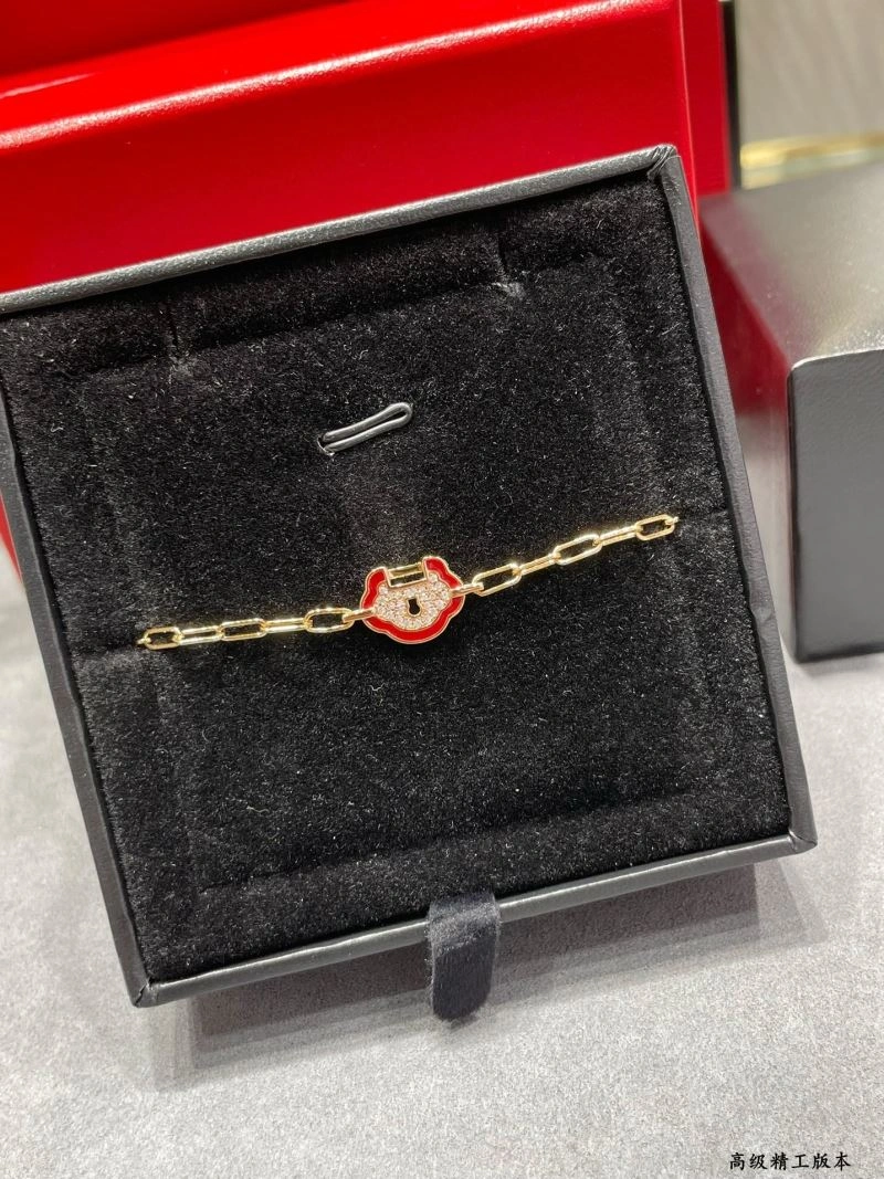 Versatile Qeelin Bracelets 211728