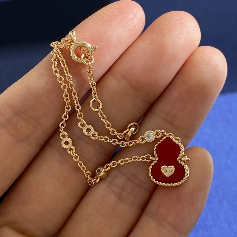 DailyWear Qeelin Bracelets 211730