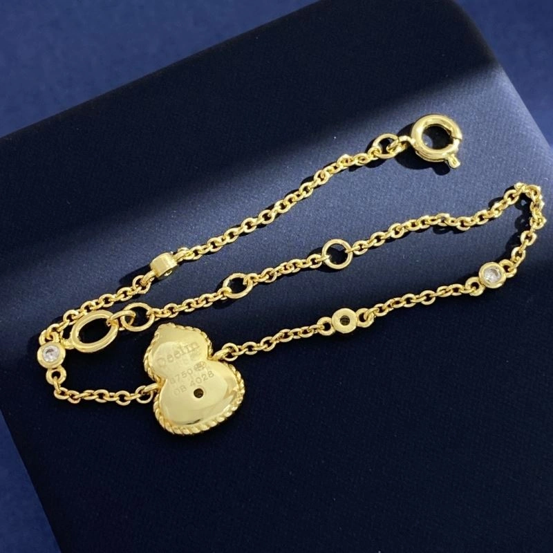 DailyWear Qeelin Bracelets 211730