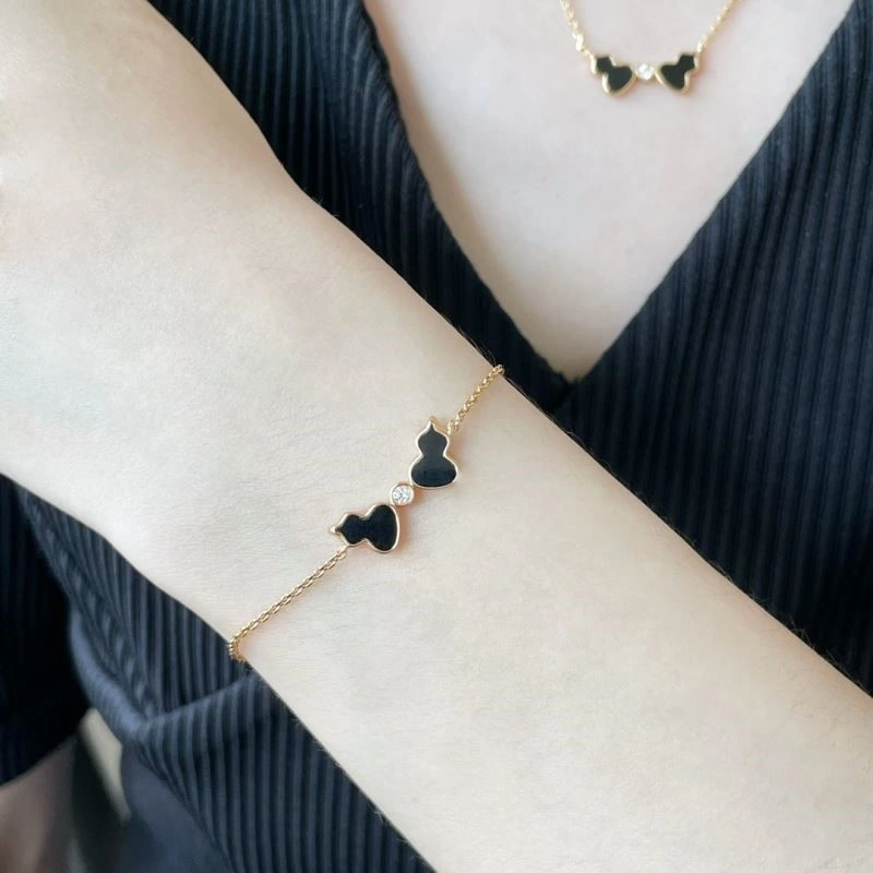 Qeelin Bracelets Unisex 210437