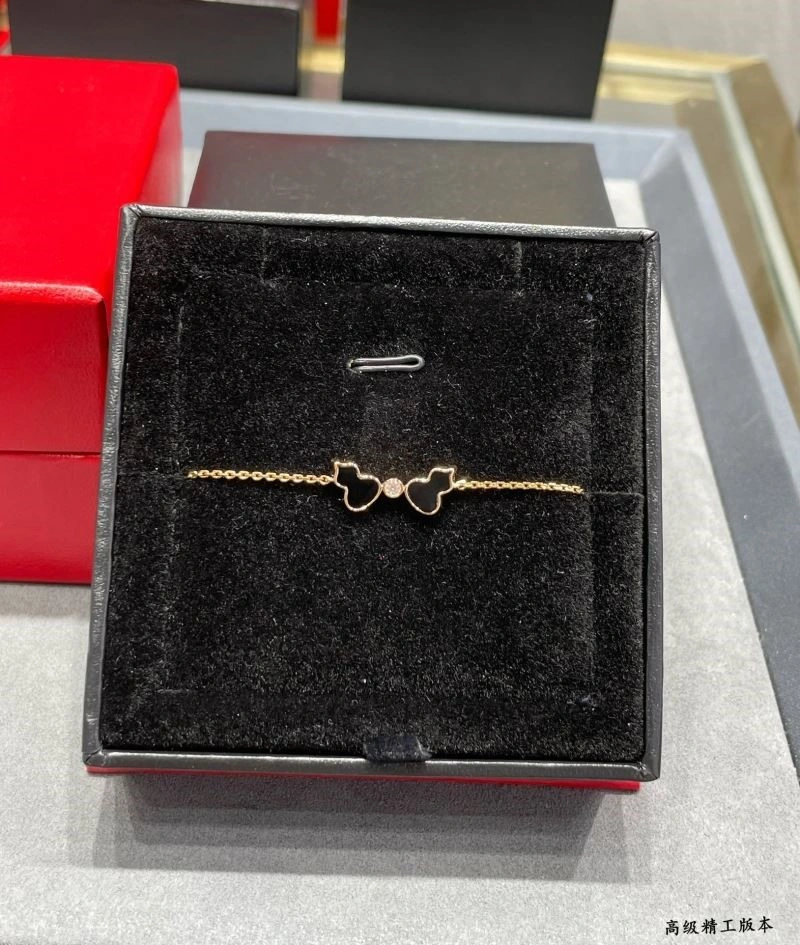 Qeelin Bracelets Unisex 210437