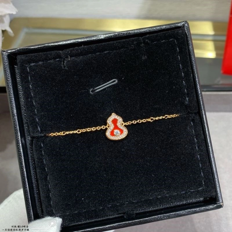 Practical Qeelin Bracelets 210430