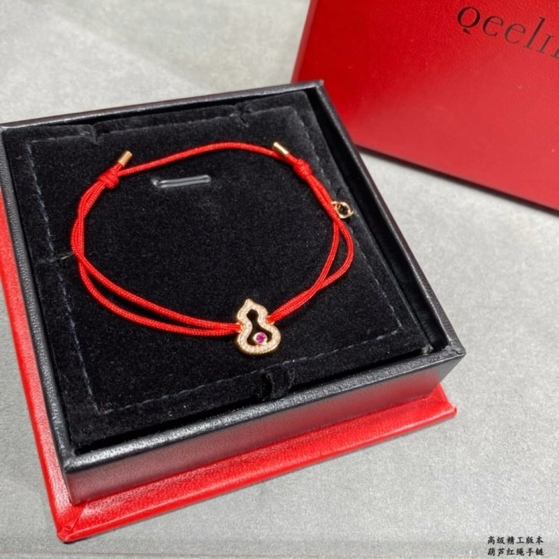 Resilient Qeelin Bracelets 210429