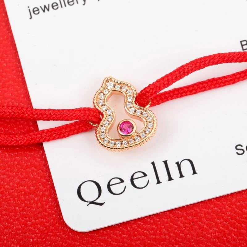 Classic Qeelin Bracelets 210414