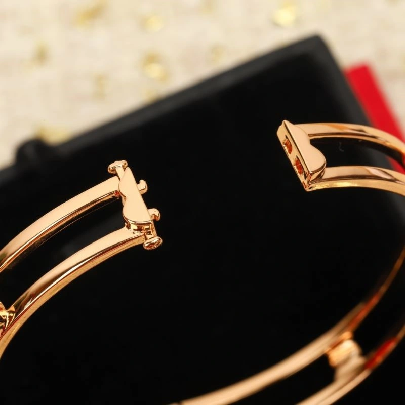 Minimalist Qeelin Bracelets 209664