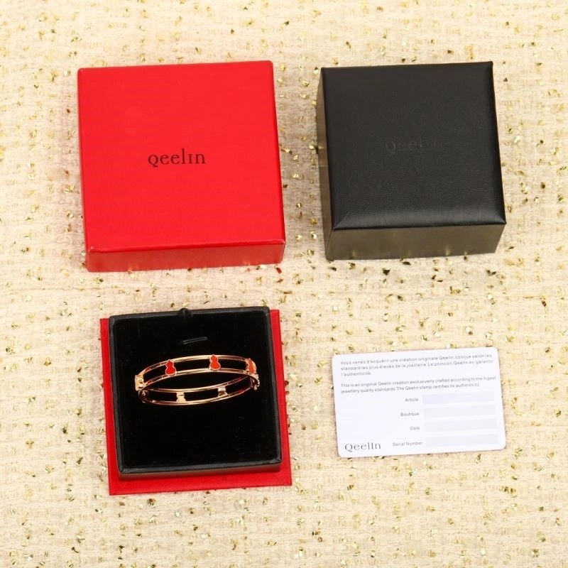 Seasonal Qeelin Bracelets 209653