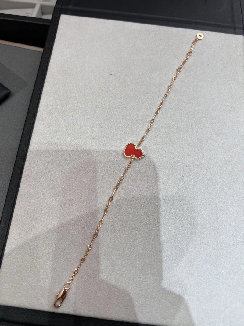 HighQuality Qeelin Bracelets 208484
