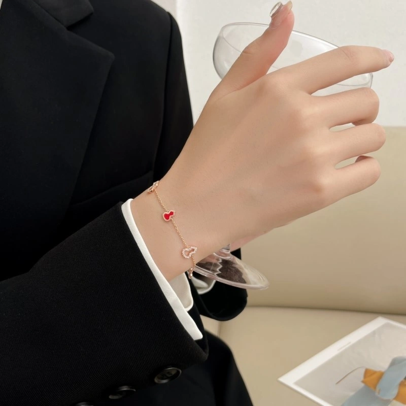 Breathable Qeelin Bracelets 208479