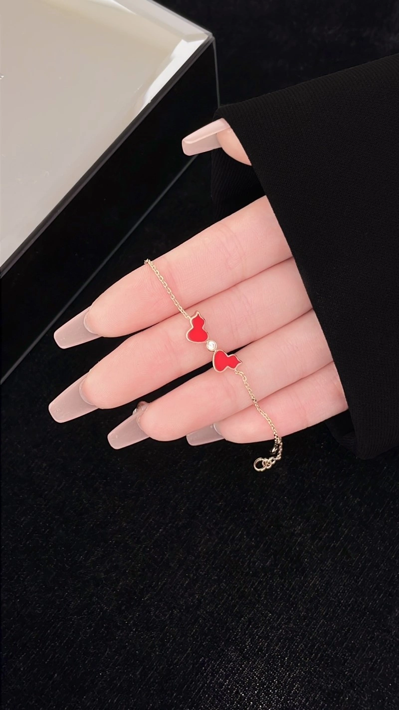 Bright Qeelin Bracelets 208475