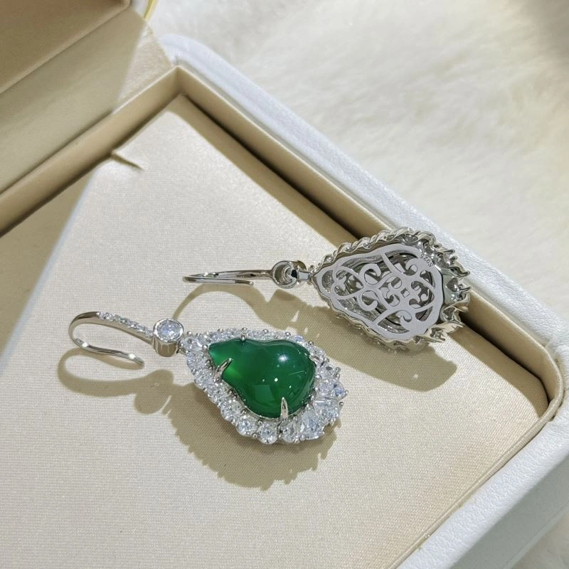 ZipUp Qeelin Earrings 213829
