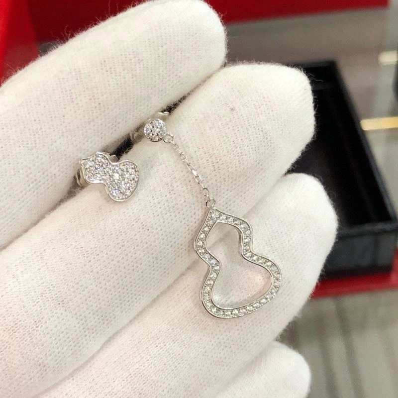 SmoothTexture Qeelin Earrings 213828