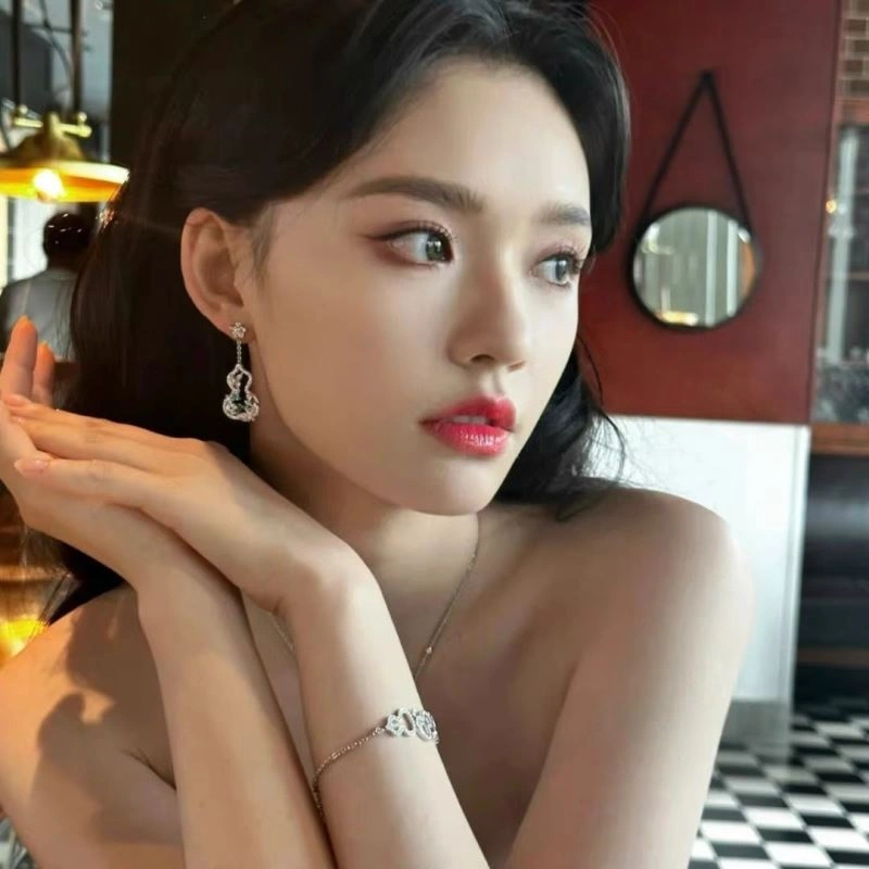 Qeelin Earrings Classic 213386