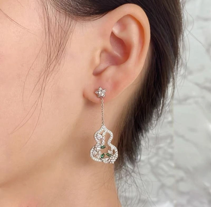Qeelin Earrings Classic 213386