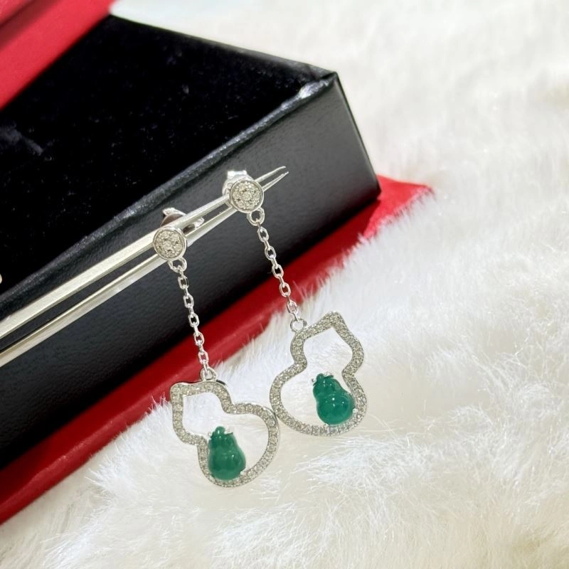 Qeelin Earrings Refined 214188