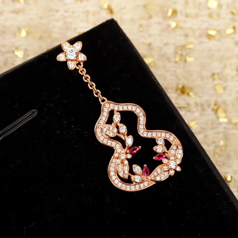 Qeelin Earrings Sleek 214120
