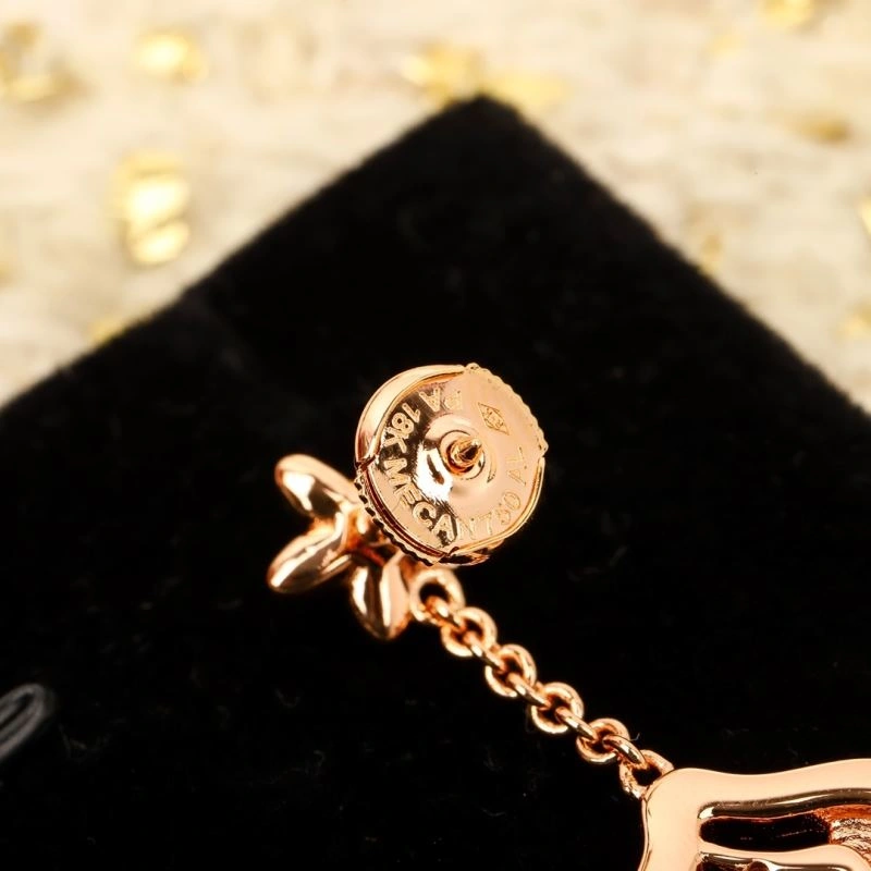 Qeelin Earrings Sleek 214120