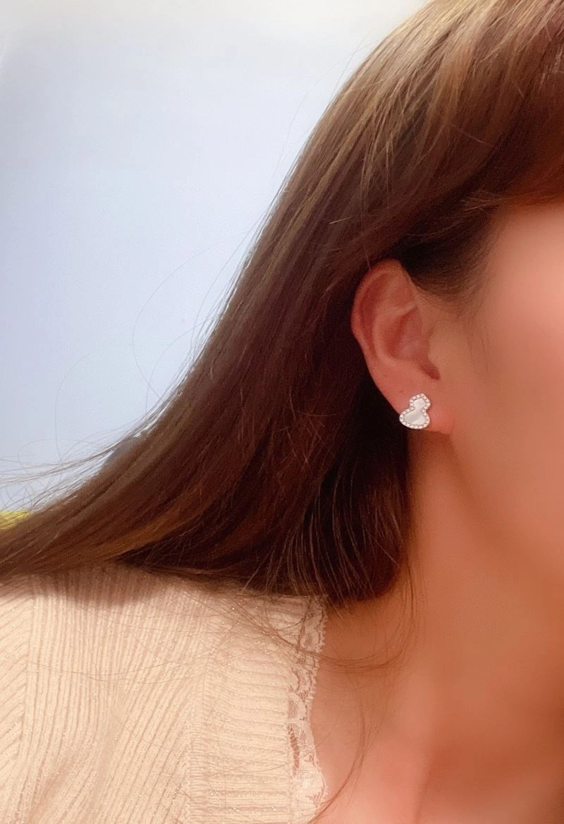 Cozy Qeelin Earrings 212523