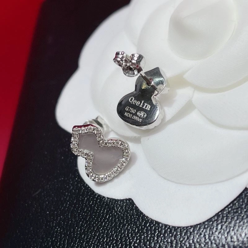 Cozy Qeelin Earrings 212523