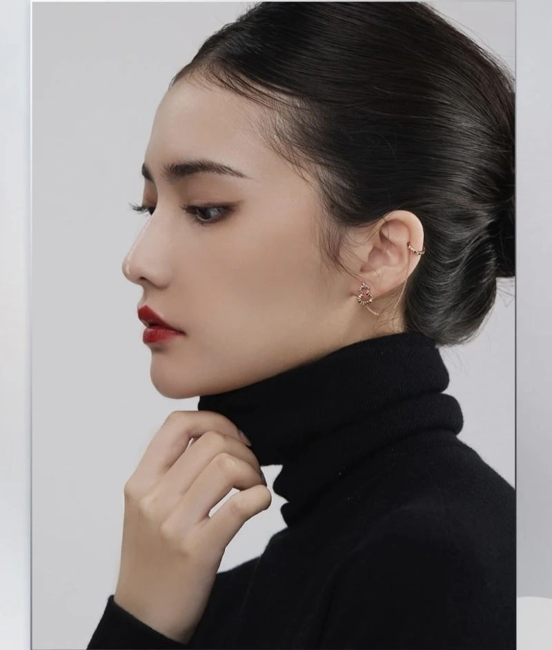 Trendsetting Qeelin Earrings 211711