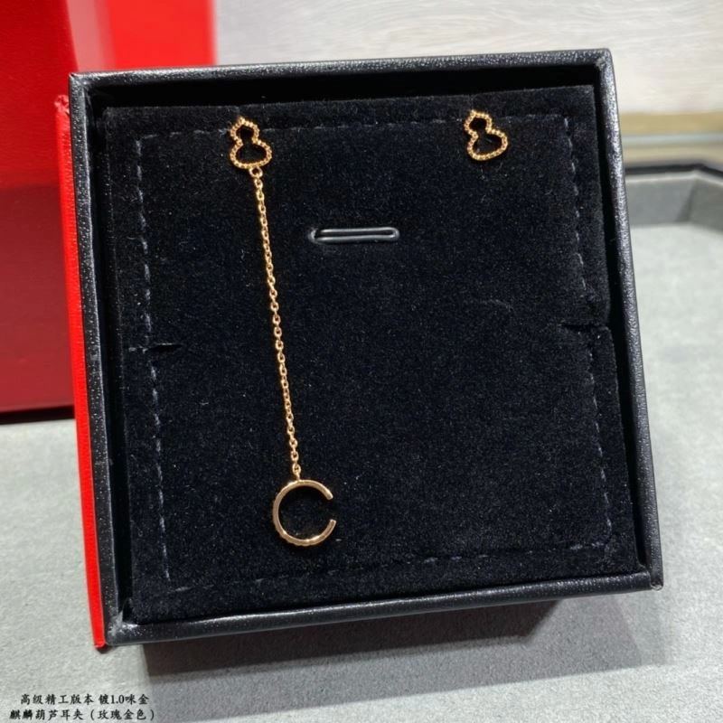 Trendsetting Qeelin Earrings 211711