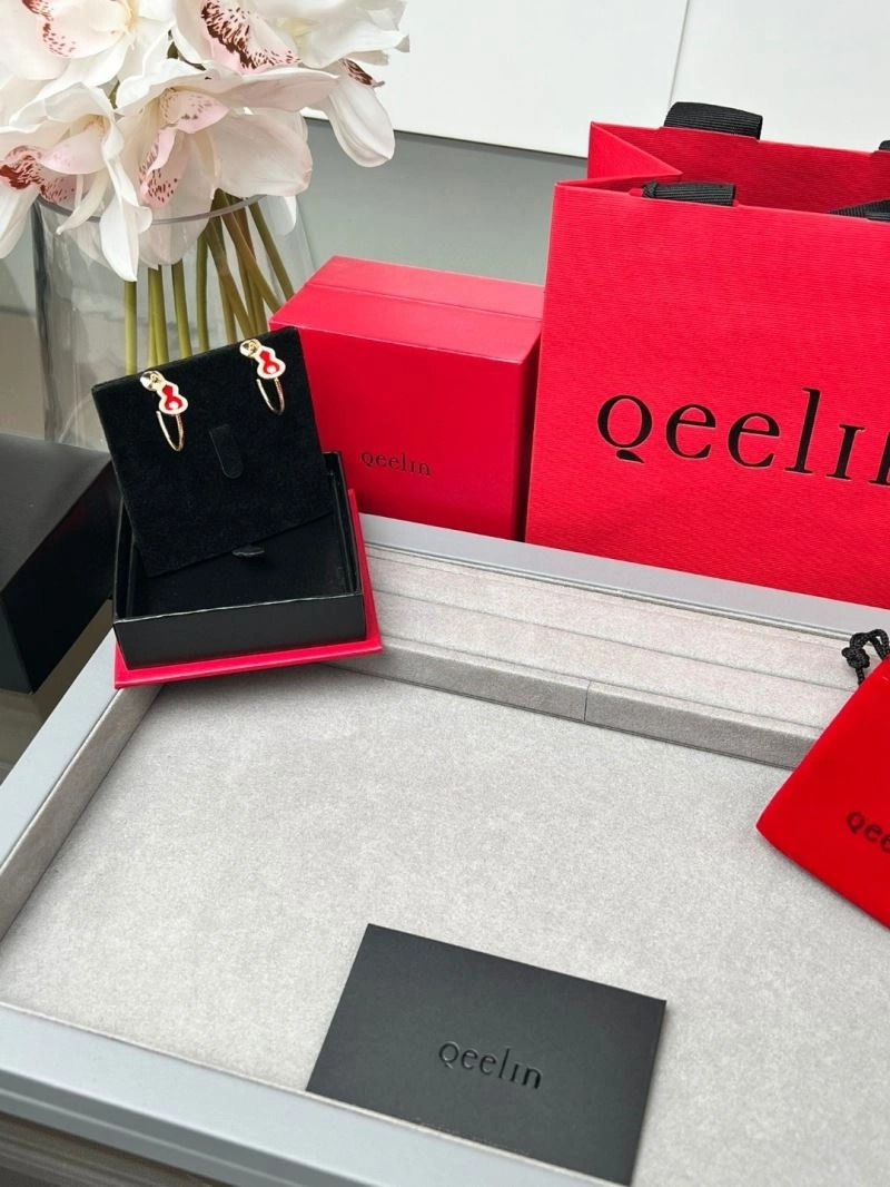 Qeelin Earrings Sleek 211724