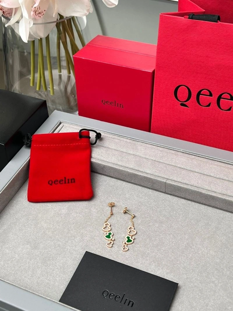 SmoothTexture Qeelin Earrings 211710