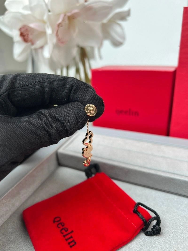 SmoothTexture Qeelin Earrings 211710