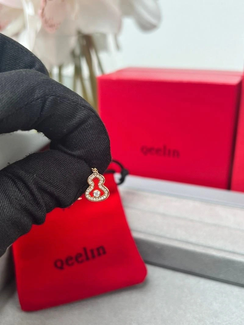Unique Qeelin Earrings 211715