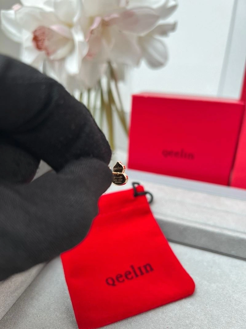 Qeelin Earrings Packable 211094