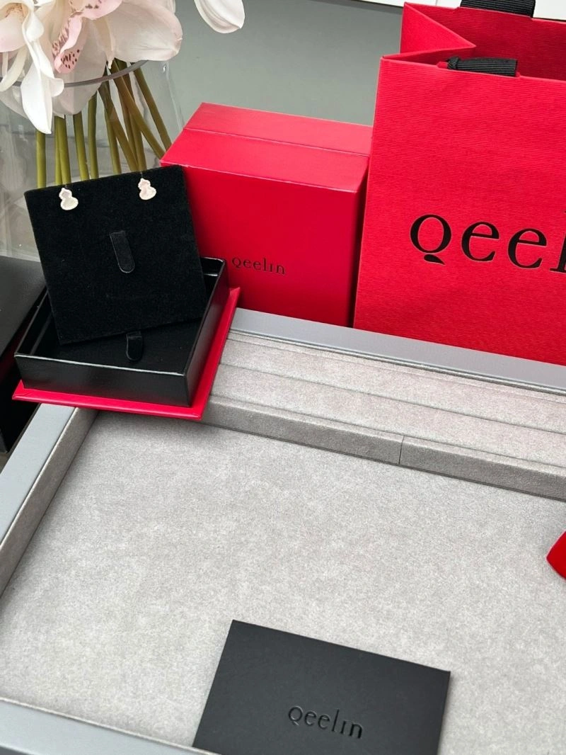 Qeelin Earrings Packable 211094
