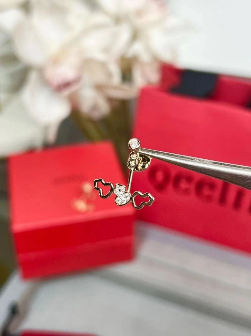 Breathable Qeelin Earrings 211095